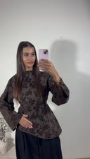 HAUT ASYMÉTRIQUE À FLEURS | MARRON