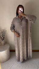 ROBE CHEMISE PLISSÉE LARGE | TAUPE