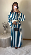ROBE À RAYURES AVEC CEINTURE | BLEU CANARD